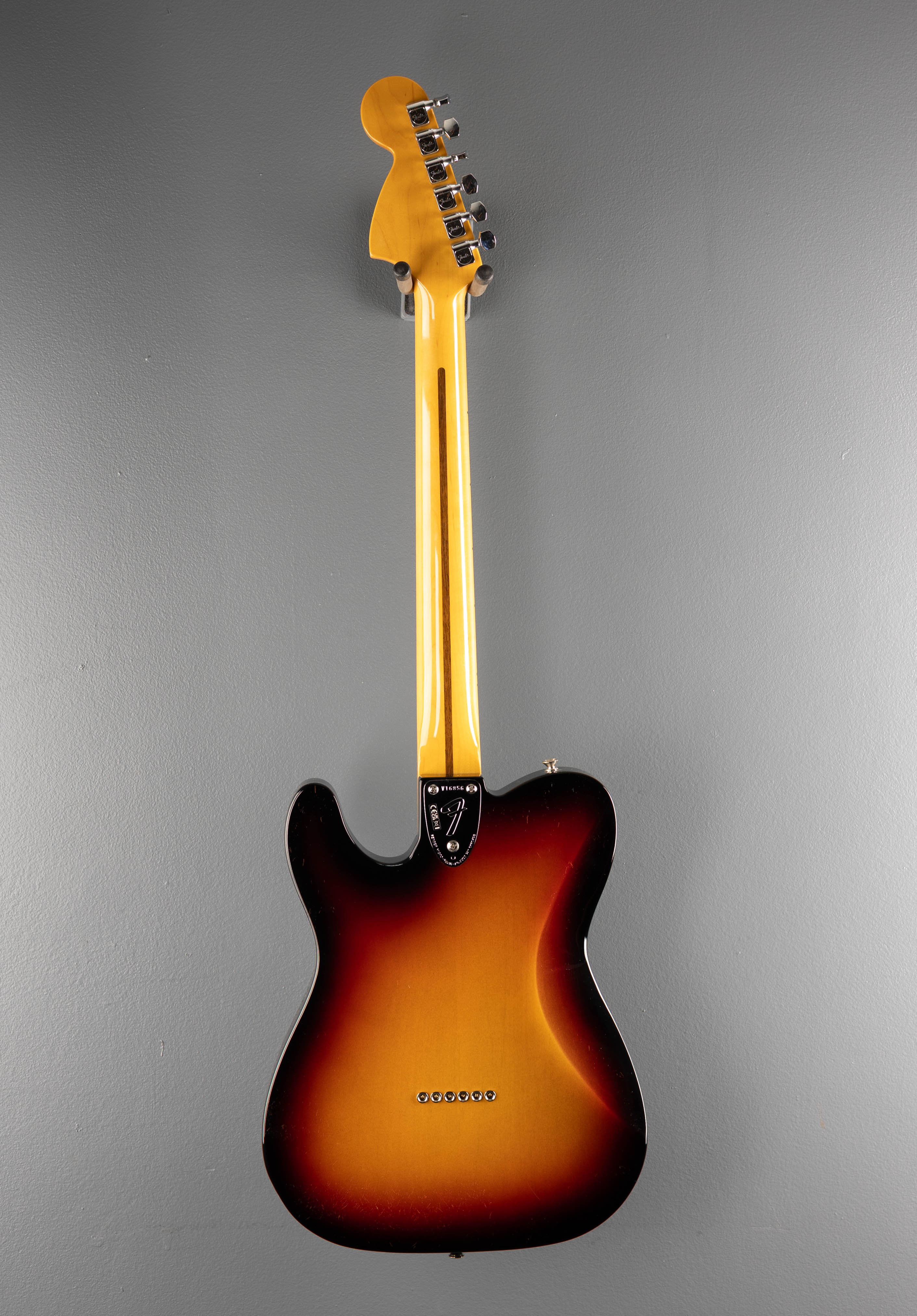 American Vintage II 1975 Telecaster Deluxe - 3 Color Sunburst