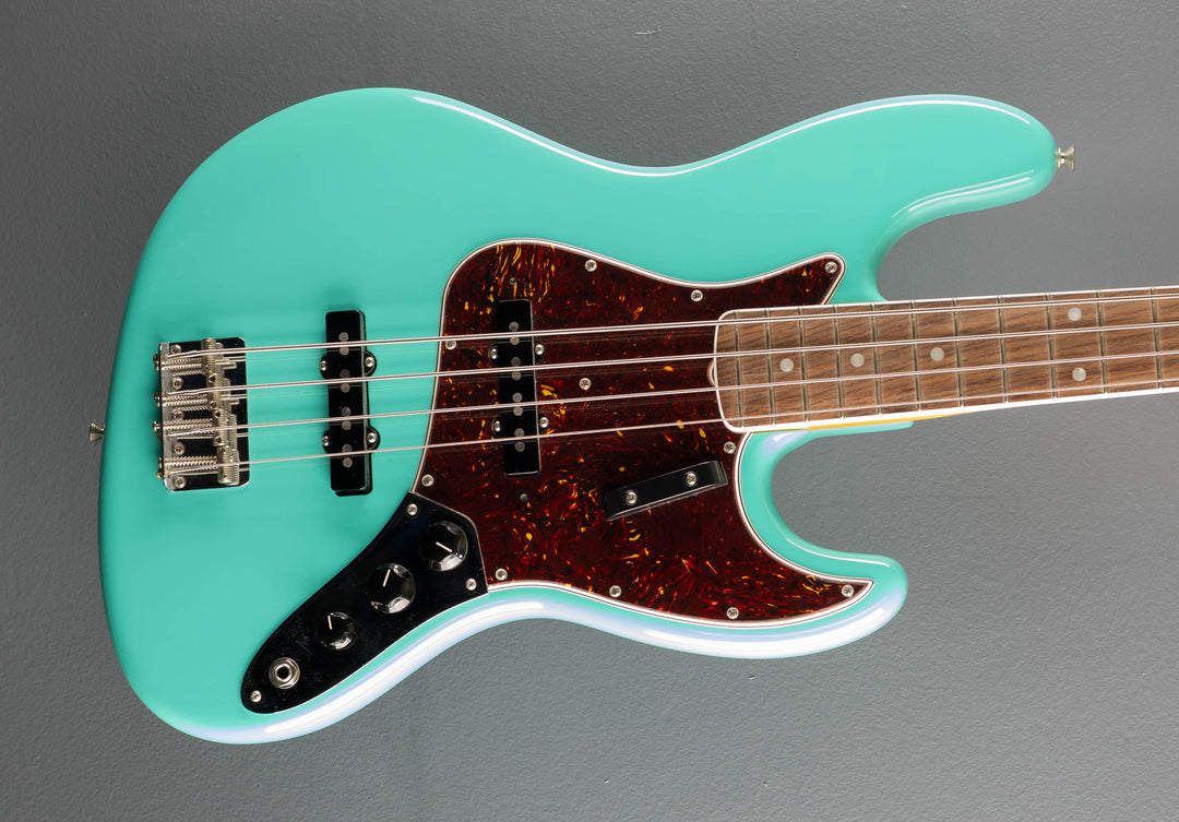 American Vintage II 1966 Jazz Bass, &