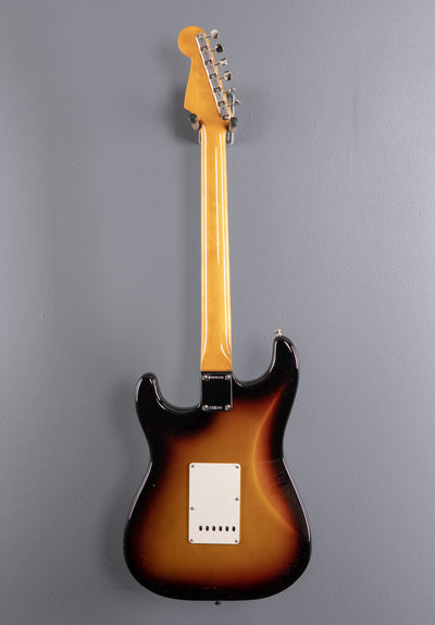 American Vintage II 1961 Stratocaster - 3 Color Sunburst