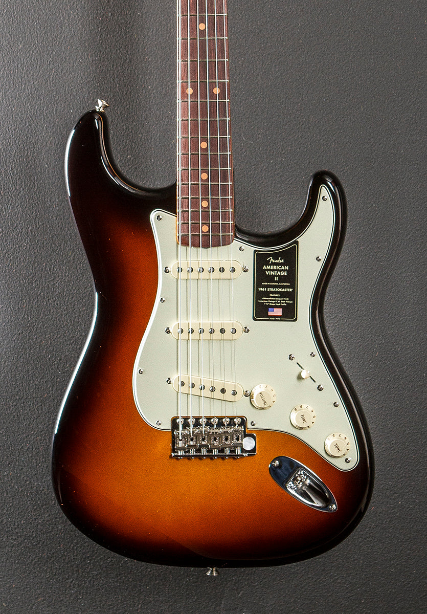 American Vintage II 1961 Stratocaster - 3 Color Sunburst – Dave's