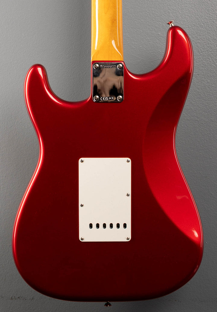 American Vintage II 1965 Stratocaster - Candy Apple Red