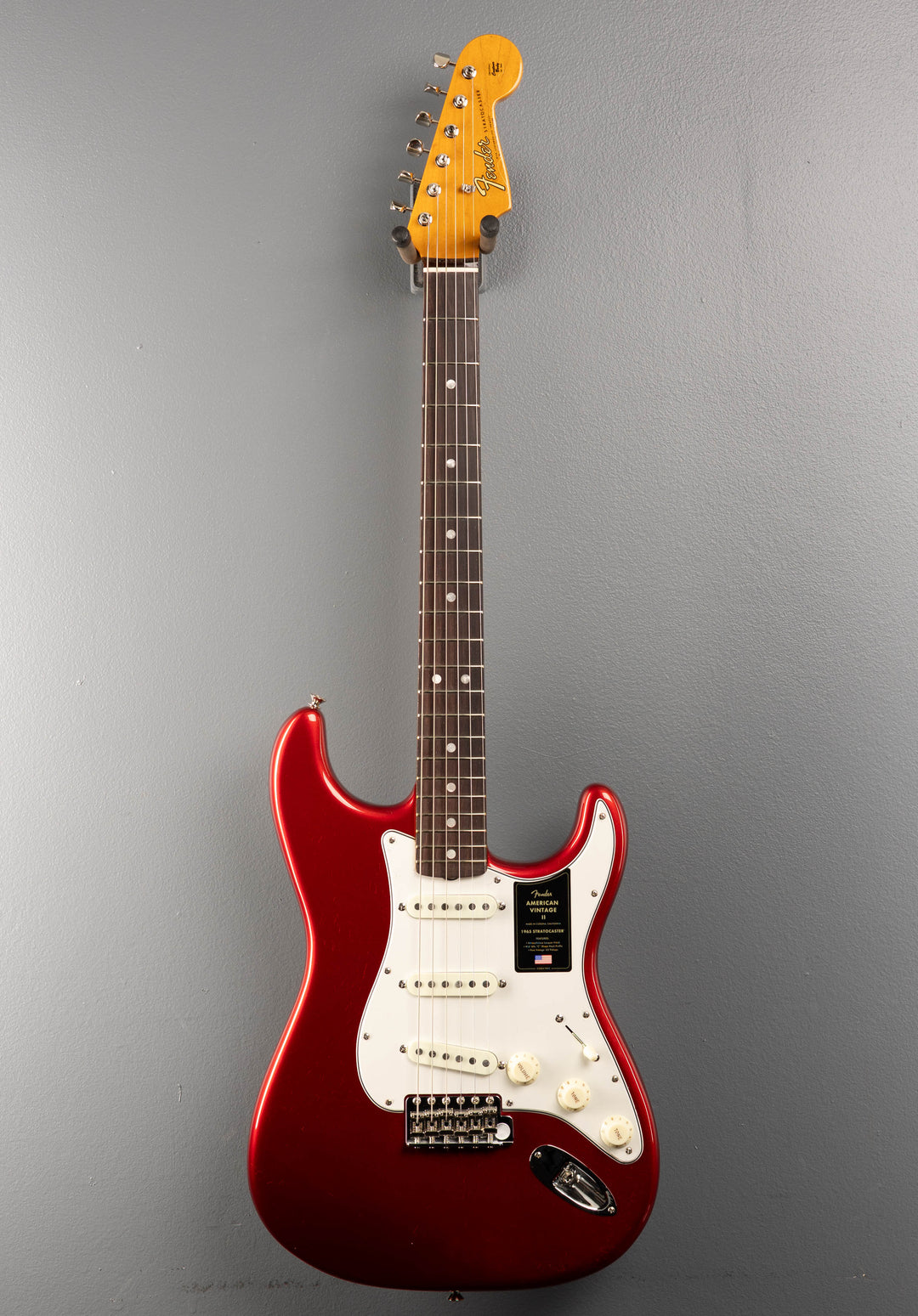 American Vintage II 1965 Stratocaster - Candy Apple Red