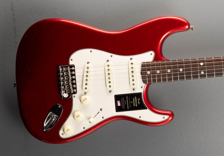 American Vintage II 1965 Stratocaster - Candy Apple Red