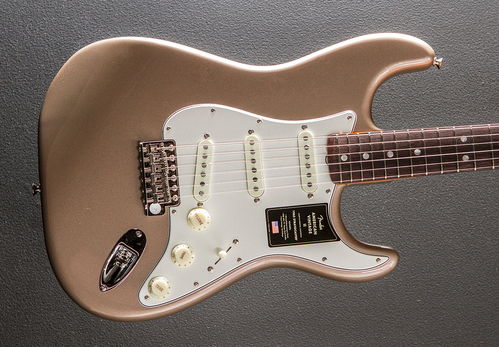 American Vintage II 1965 Stratocaster - Shoreline Gold – Dave's