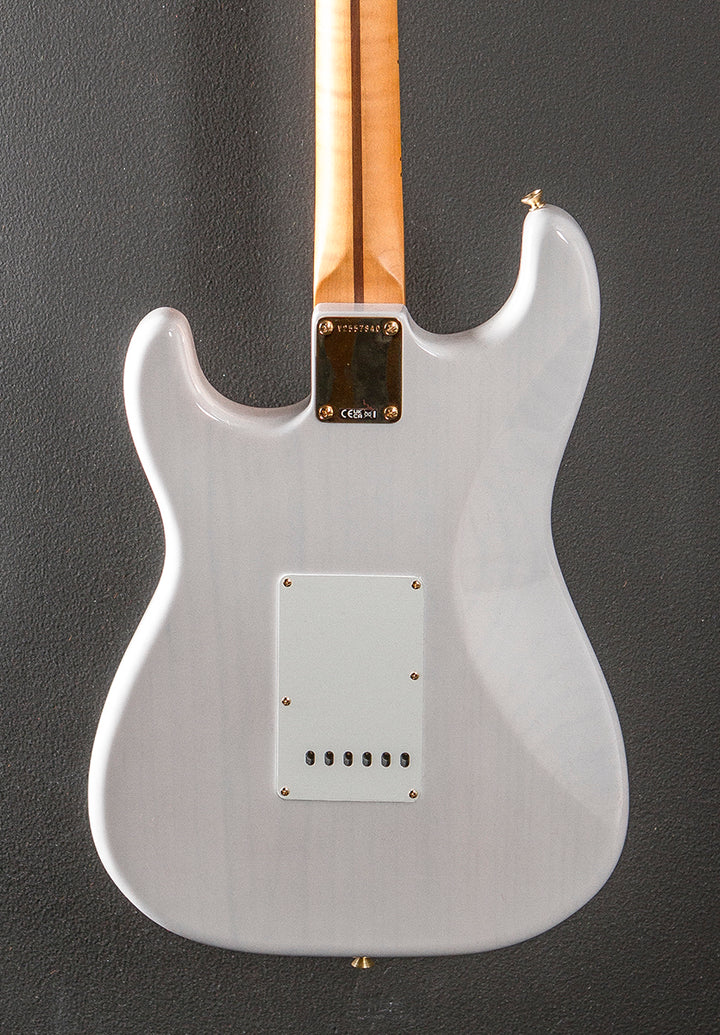 Limited Edition American Vintage II 1957 Stratocaster - White Blonde