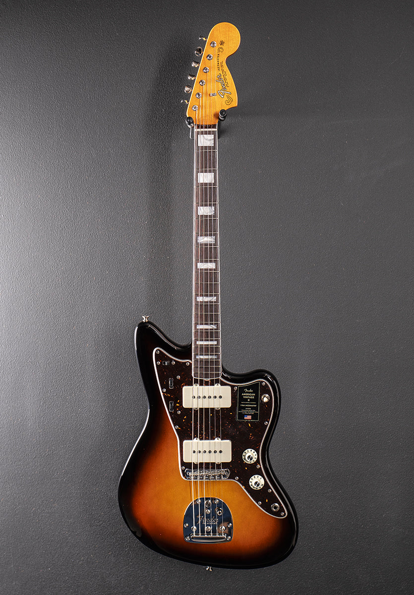 American Vintage II 1966 Jazzmaster - 3 Color Sunburst – Dave's