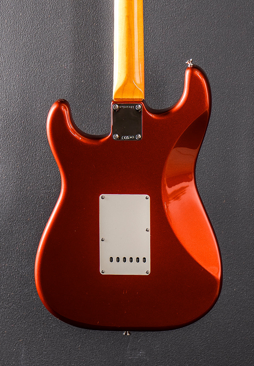 American Vintage II 1965 Stratocaster - Candy Apple Red