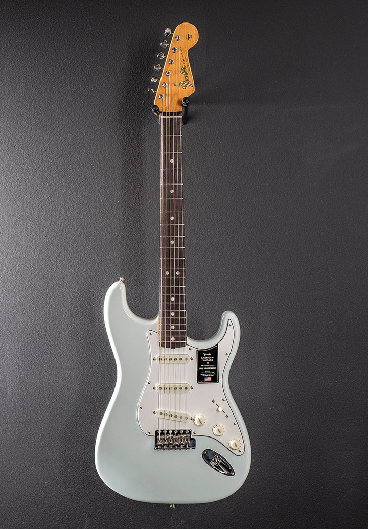American Vintage II 1965 Stratocaster - Sonic Blue