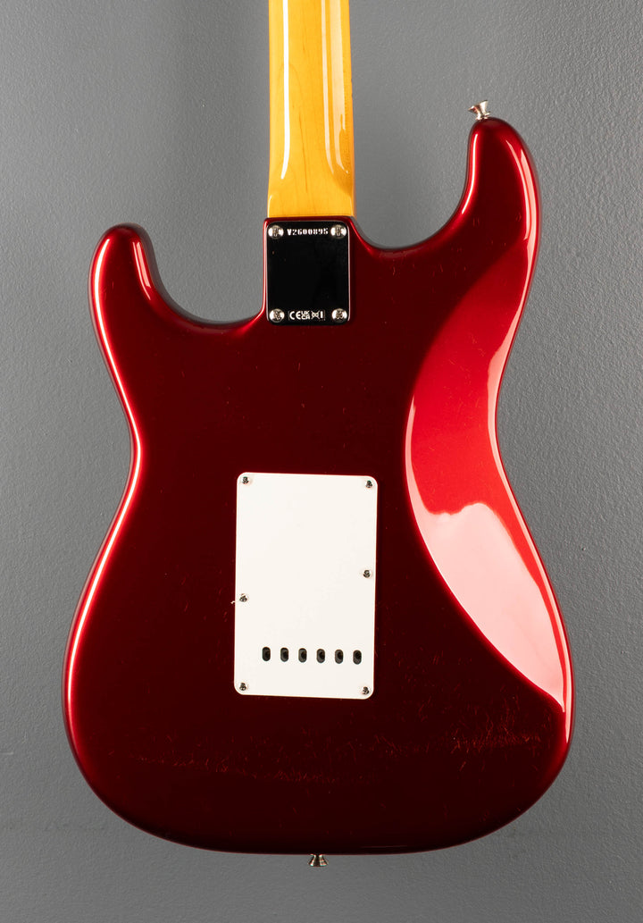 American Vintage II 1965 Stratocaster - Candy Apple Red