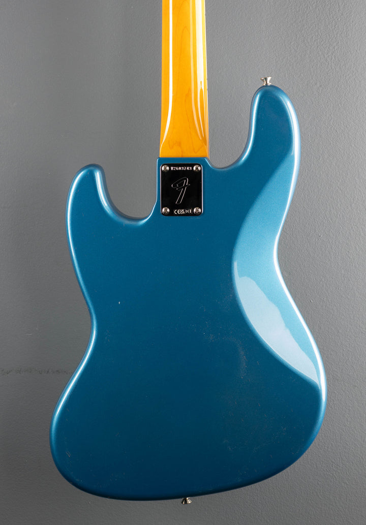 American Vintage II 1966 Jazz Bass - Lake Placid Blue