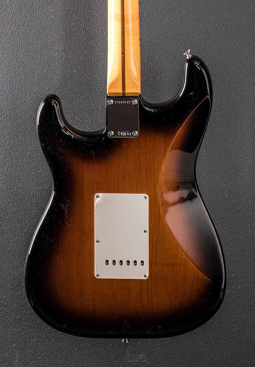 American Vintage II 1957 Stratocaster - Two Color Sunburst