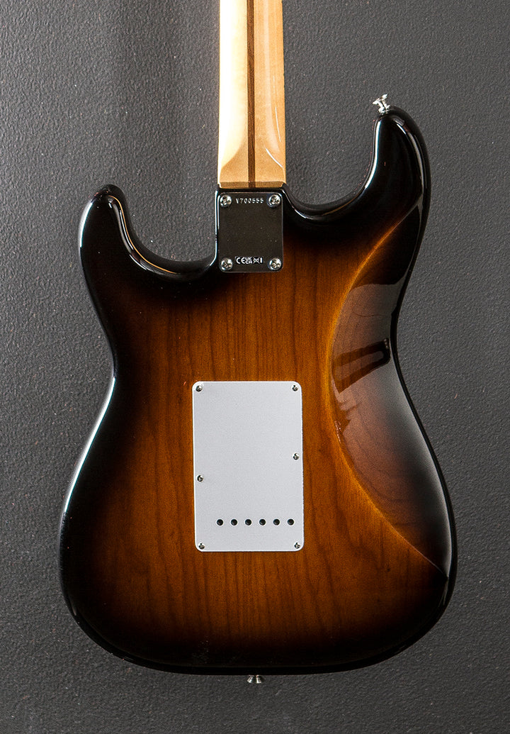 70th Anniversary American Vintage II 1954 Stratocaster - Two Color Sunburst