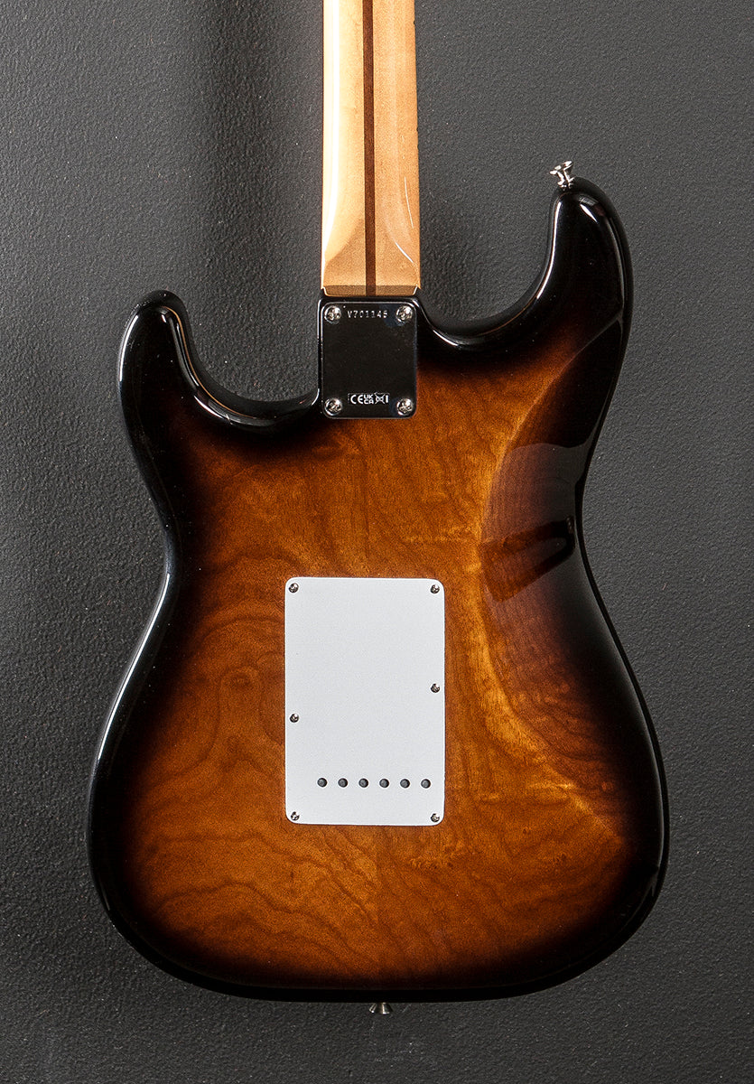 Used 70th Anniversary American Vintage II 1954 Strat '24