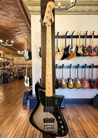 Player Plus Active Meteora Bass - Silverburst w/Maple