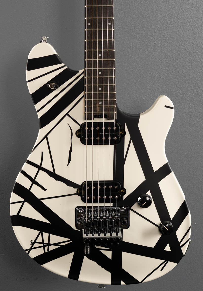Wolfgang Special Striped - Black And White