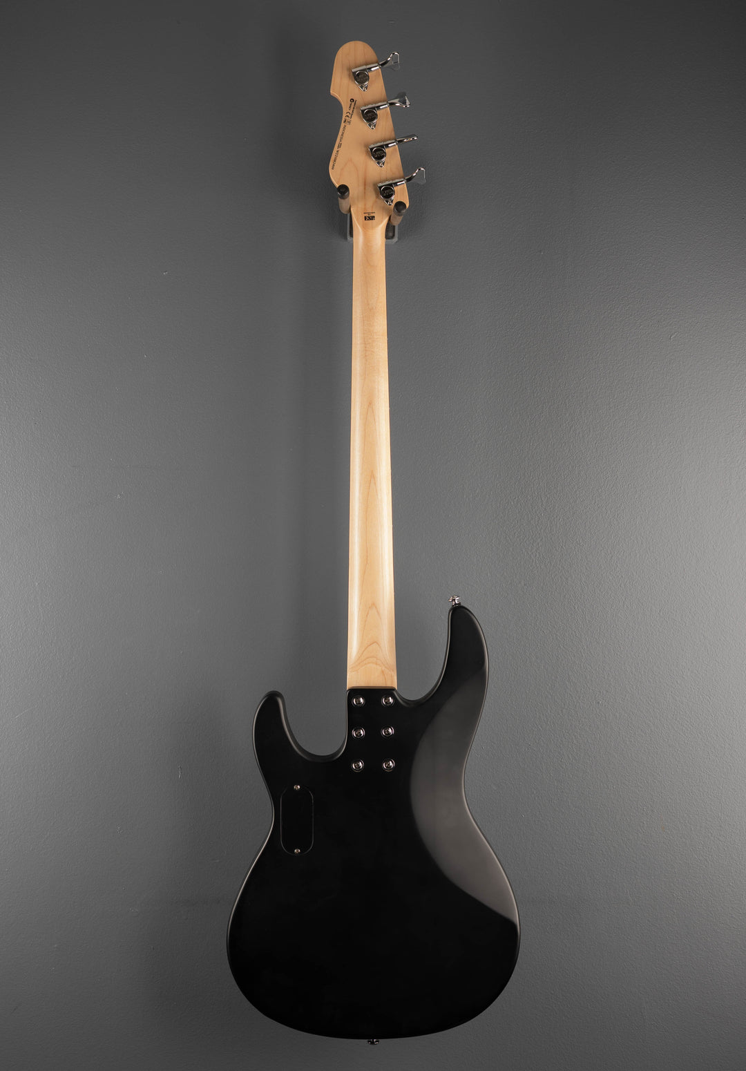 AP-204 Bass, &