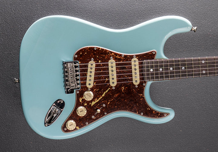 Used American Custom NOS Strat &