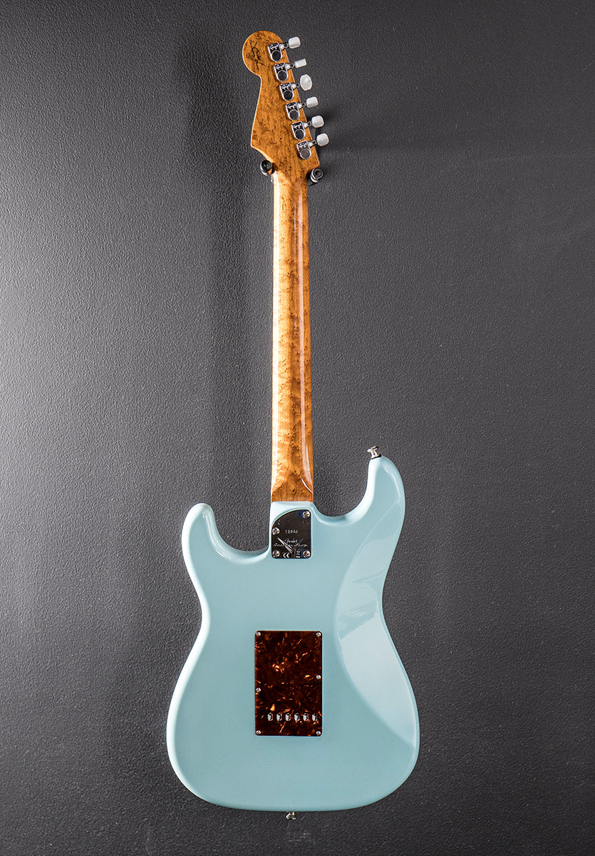 Used American Custom NOS Strat &
