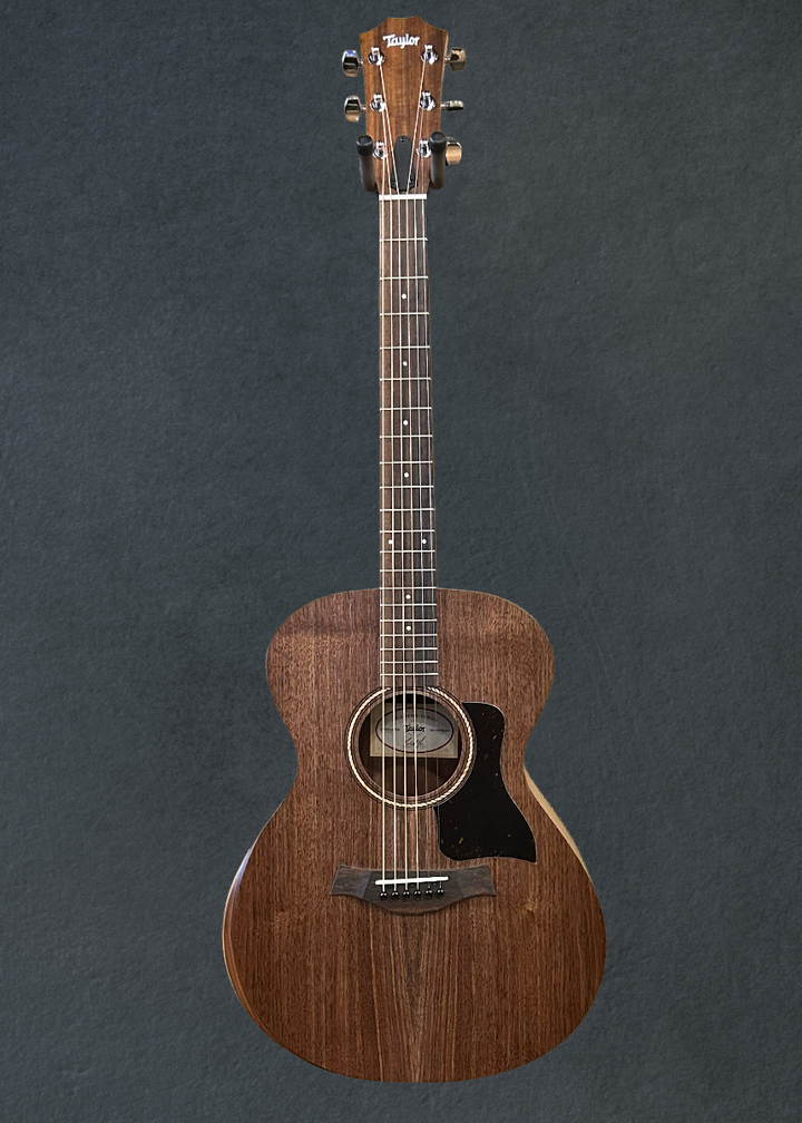 Academy 22e
