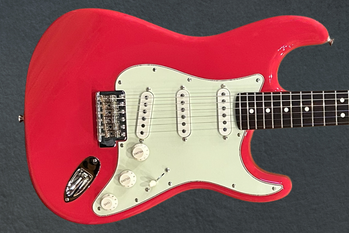 Used American Professional Classic Stratocaster - Faded Dakota Red, 26