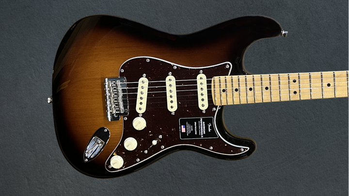 American Professional II Stratocaster – 3 Color Sunburst w/Maple
