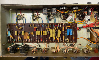 Model 1986 50-Watt "Small Box" Bass Head, '69