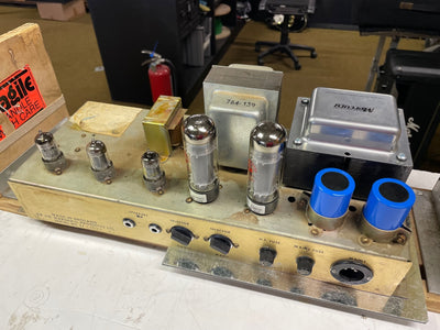 Model 1986 50-Watt "Small Box" Bass Head, '69