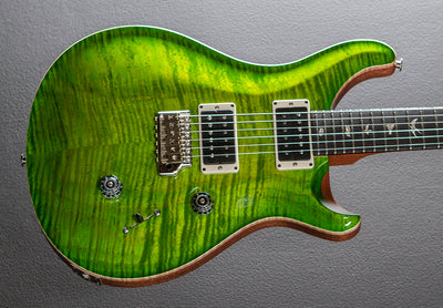 Custom 24 - Eriza Verde