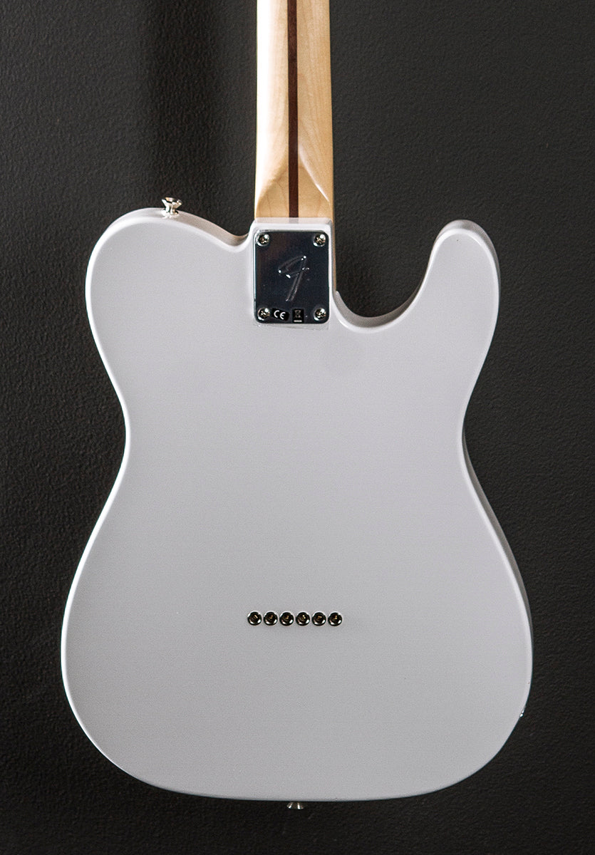 Player Telecaster Left Hand – Polar White w/Pau Ferro