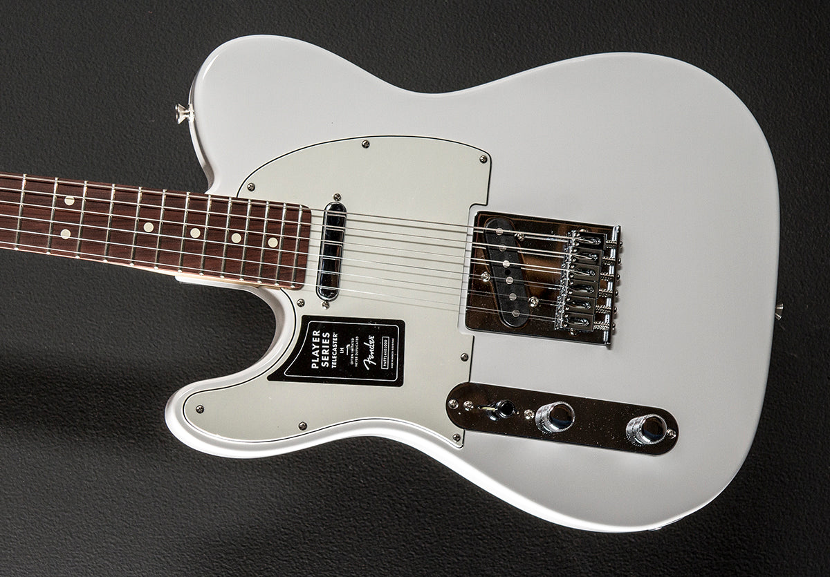 Player Telecaster Left Hand – Polar White w/Pau Ferro