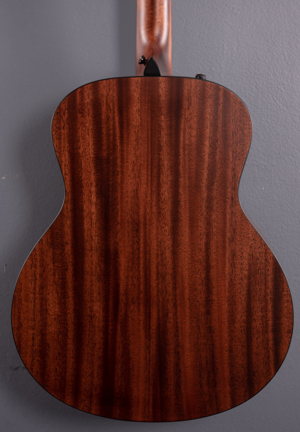 326CE [2023 Model] – Dave's Guitar Shop