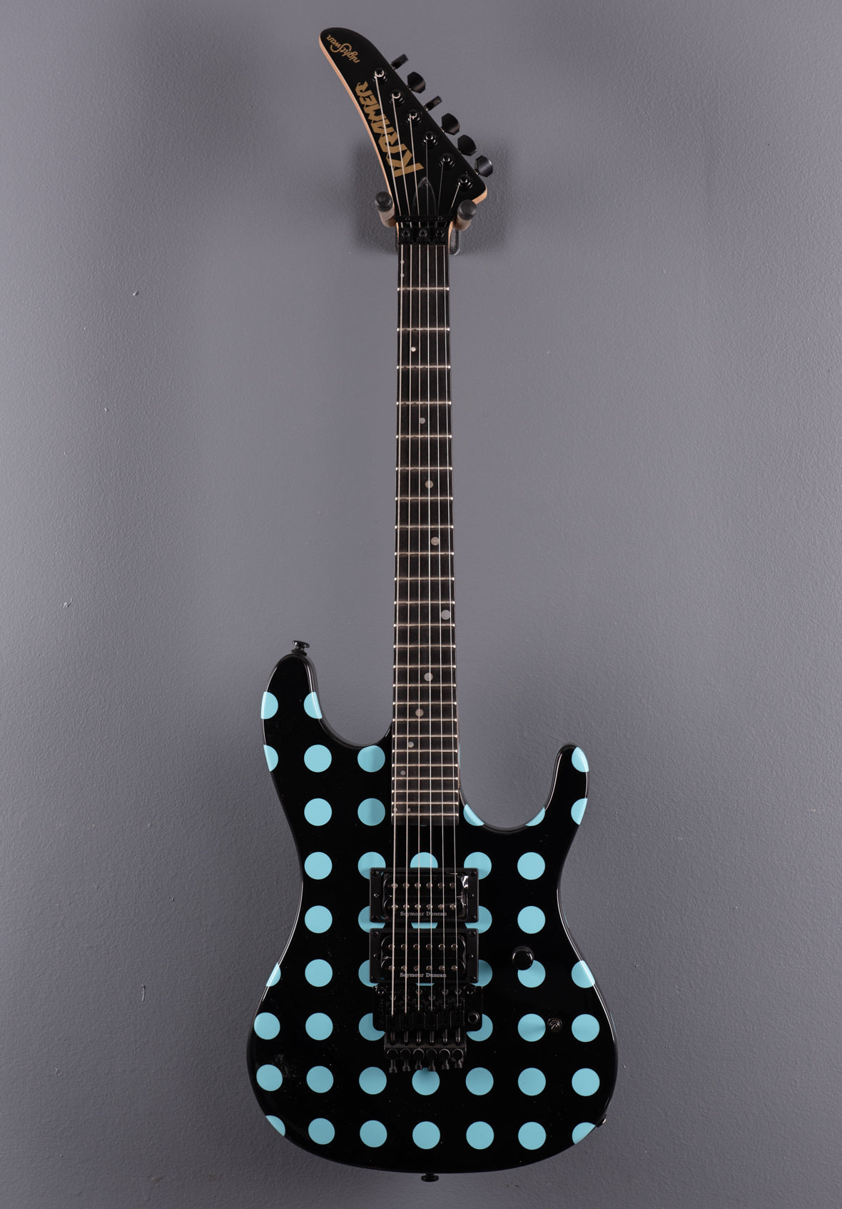 ギター KRAMER Nightswan Black/Blue Polka Dot Kramer NightSwan Electric Guitar Black/Blue Polka Dot