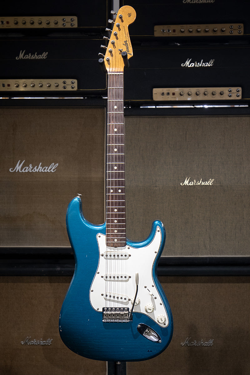 1965 Fender Stratocaster - Lake Placid Blue