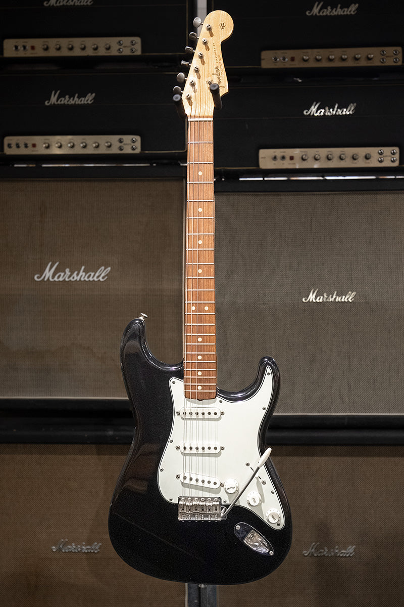1964 Fender Stratocaster - Black – Dave's Guitar Shop