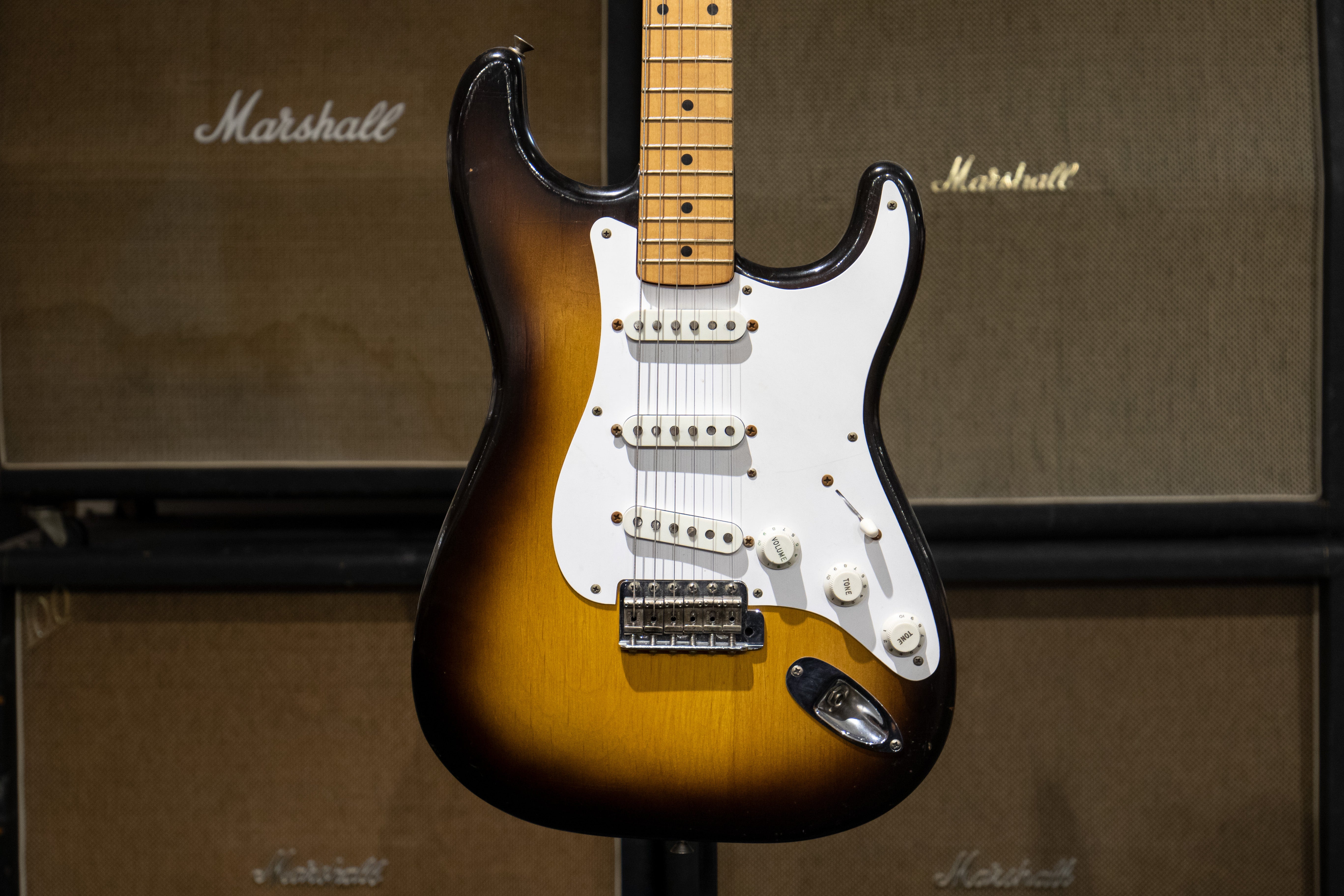 1957 Fender Stratocaster - Sunburst – Dave's Guitar Shop