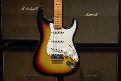 1965 Fender Stratocaster  - Sunburst