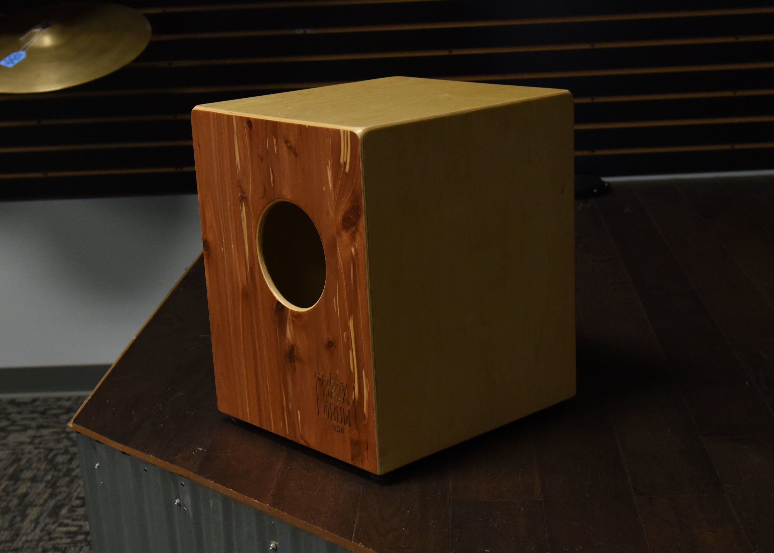 Dual Tone Bass Cajon Dave s Guitar Shop