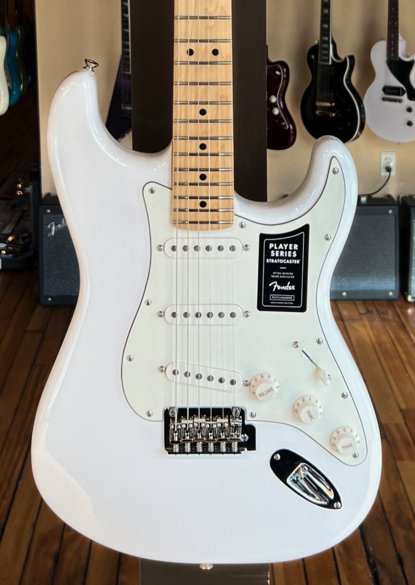 Player Stratocaster - Polar White w/Maple