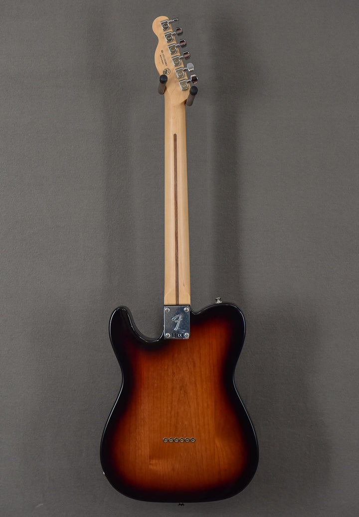Player Telecaster - 3 Color Sunburst w/Pau Ferro
