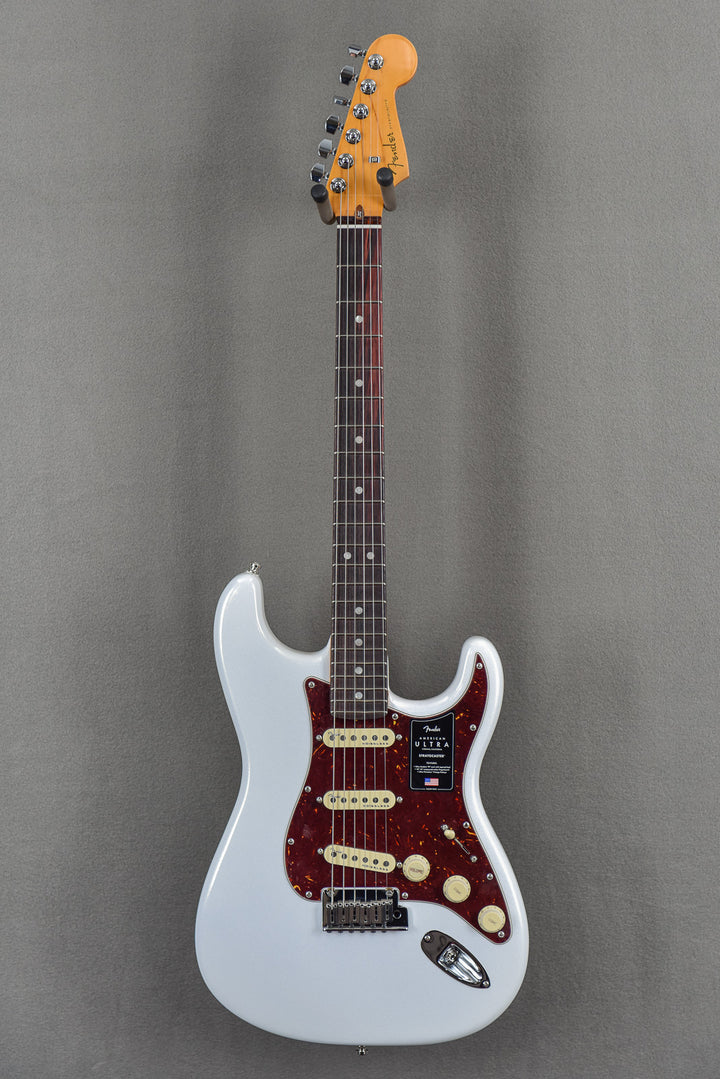 American Ultra Stratocaster - Arctic Pearl w/ Rosewood