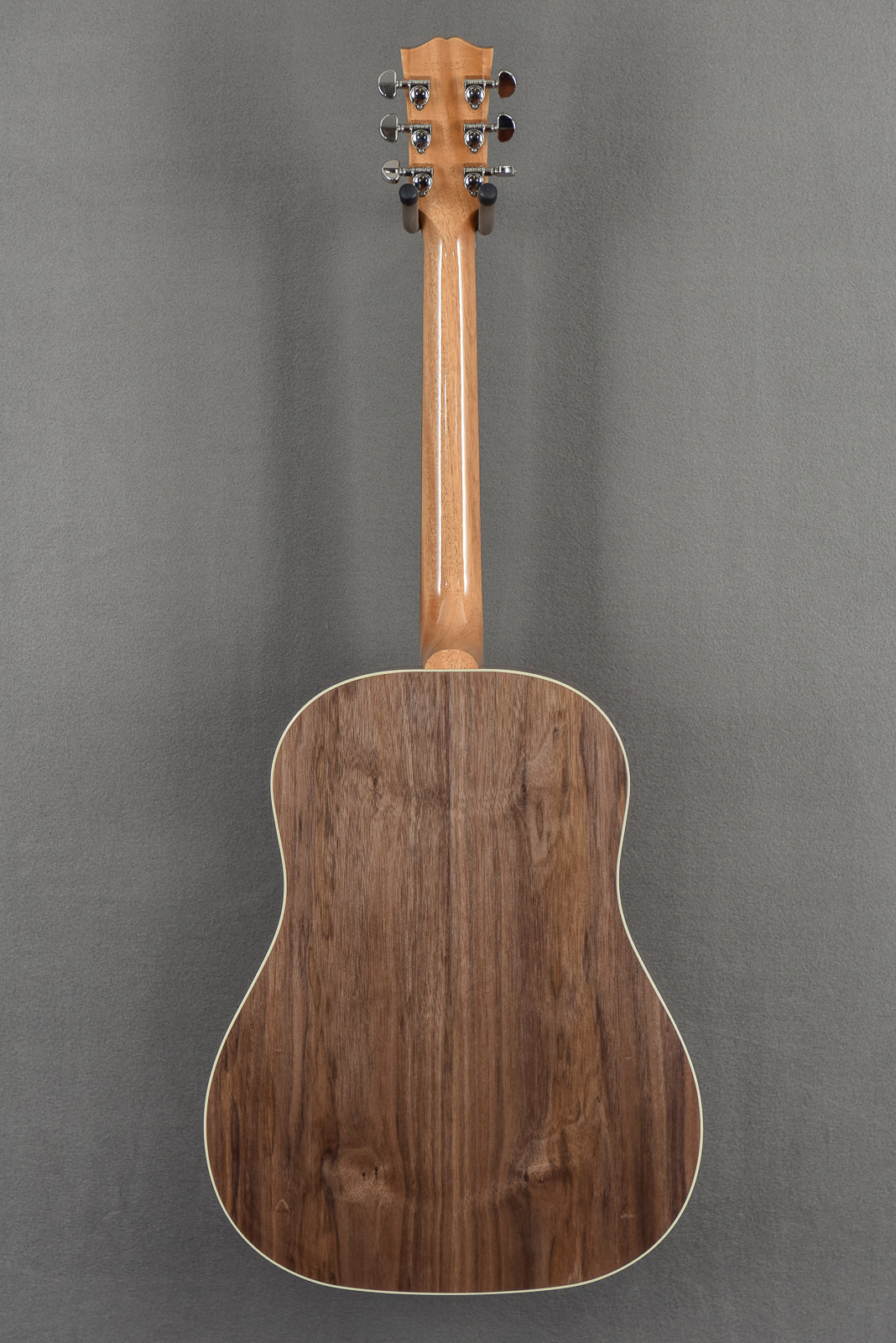 J-45 Studio Walnut - Antique Natural