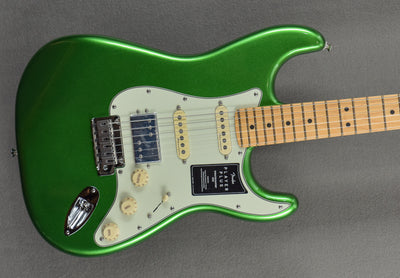 Player Plus Stratocaster HSS - Cosmic Jade w/Maple