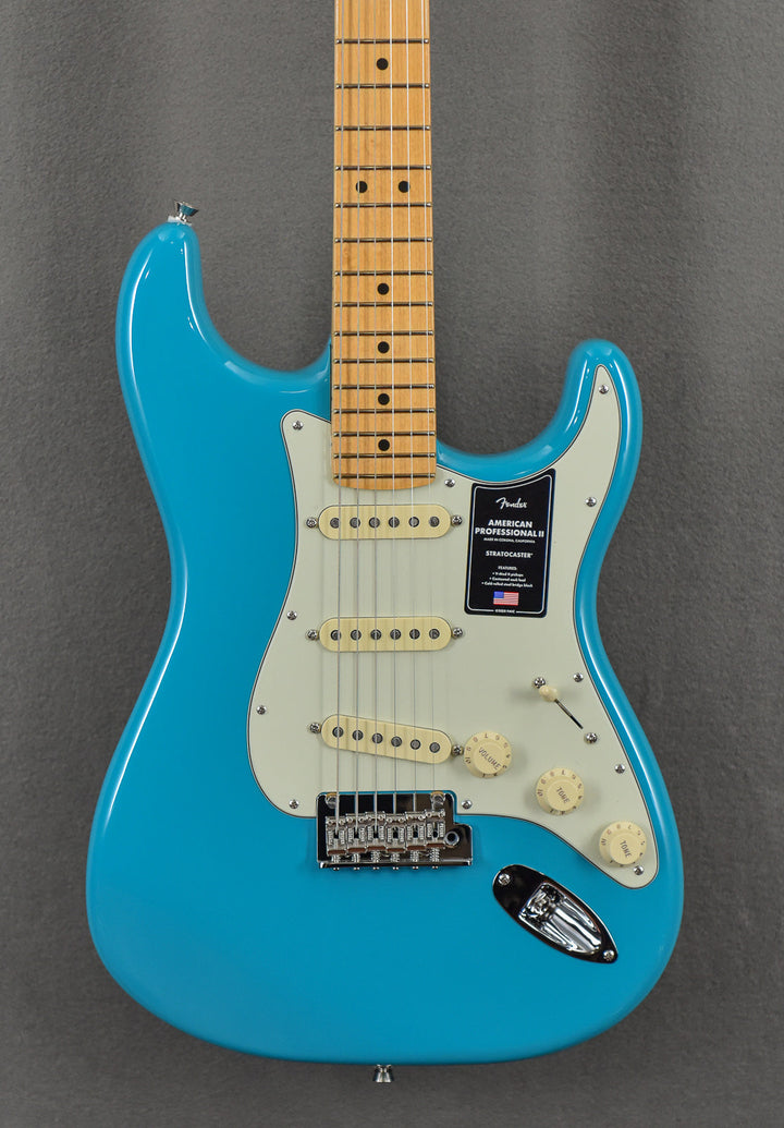 American Professional II Stratocaster – Miami Blue w/Maple