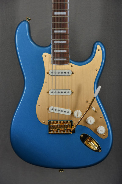 40th Anniversary Stratocaster Gold Edition - Lake Placid Blue