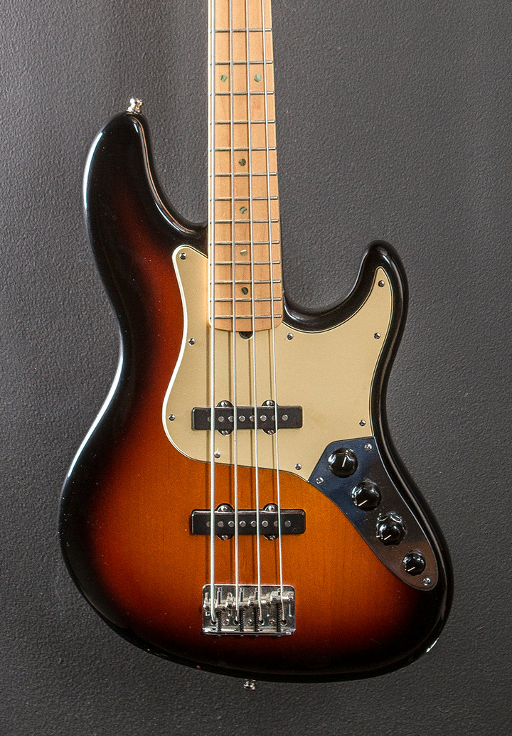 Used American Deluxe Jazz Bass '05