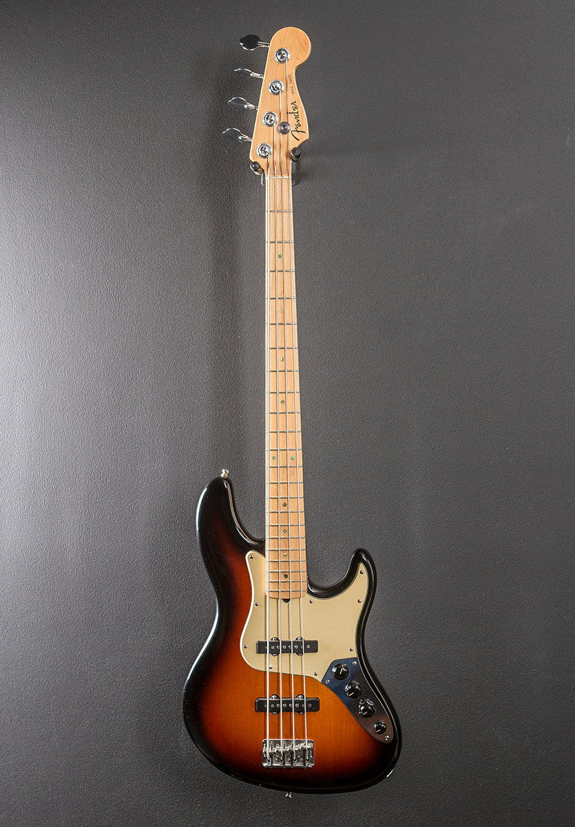 Used American Deluxe Jazz Bass '05