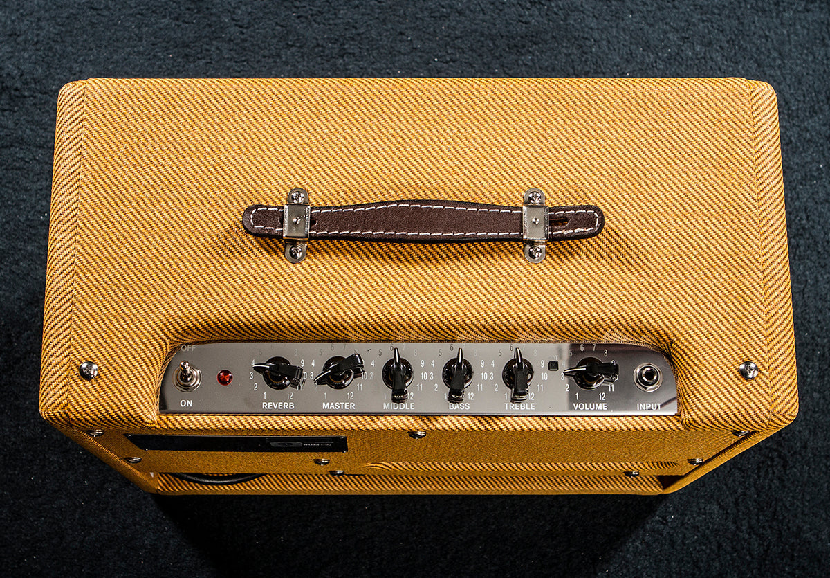 Blues Junior Lacquered Tweed – Dave's Guitar Shop