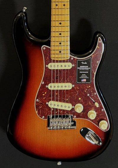 American Professional II Stratocaster – 3 Color Sunburst w/Maple
