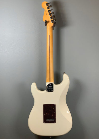 AMERICAN PROFESSIONAL II STRATOCASTER®-Olympic White