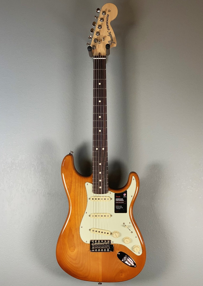 AMERICAN PERFORMER STRATOCASTER- Honey Burst